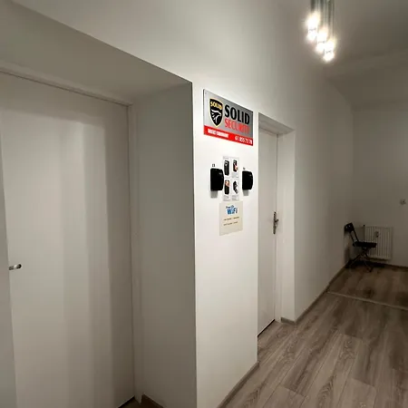 Rynek 6 Bed & Breakfast *